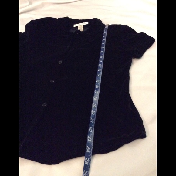 Pretty JNY Black Velvet Short Sleeve Blouse Size 8 - Picture 13 of 13